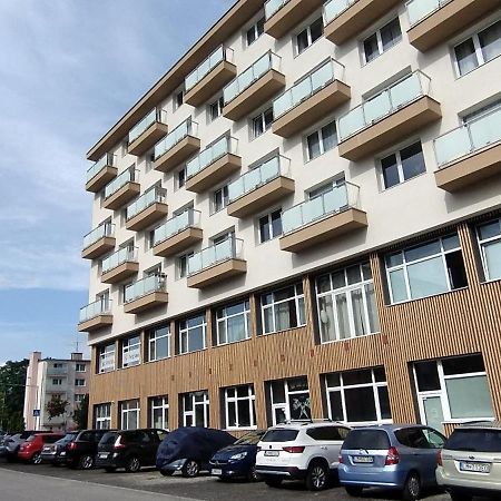 Liptovský Hrádok Hybadlo汽车旅馆 外观 照片